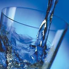 Vandens išgerti per parą rekomenduojama 1.5-2.5 litro